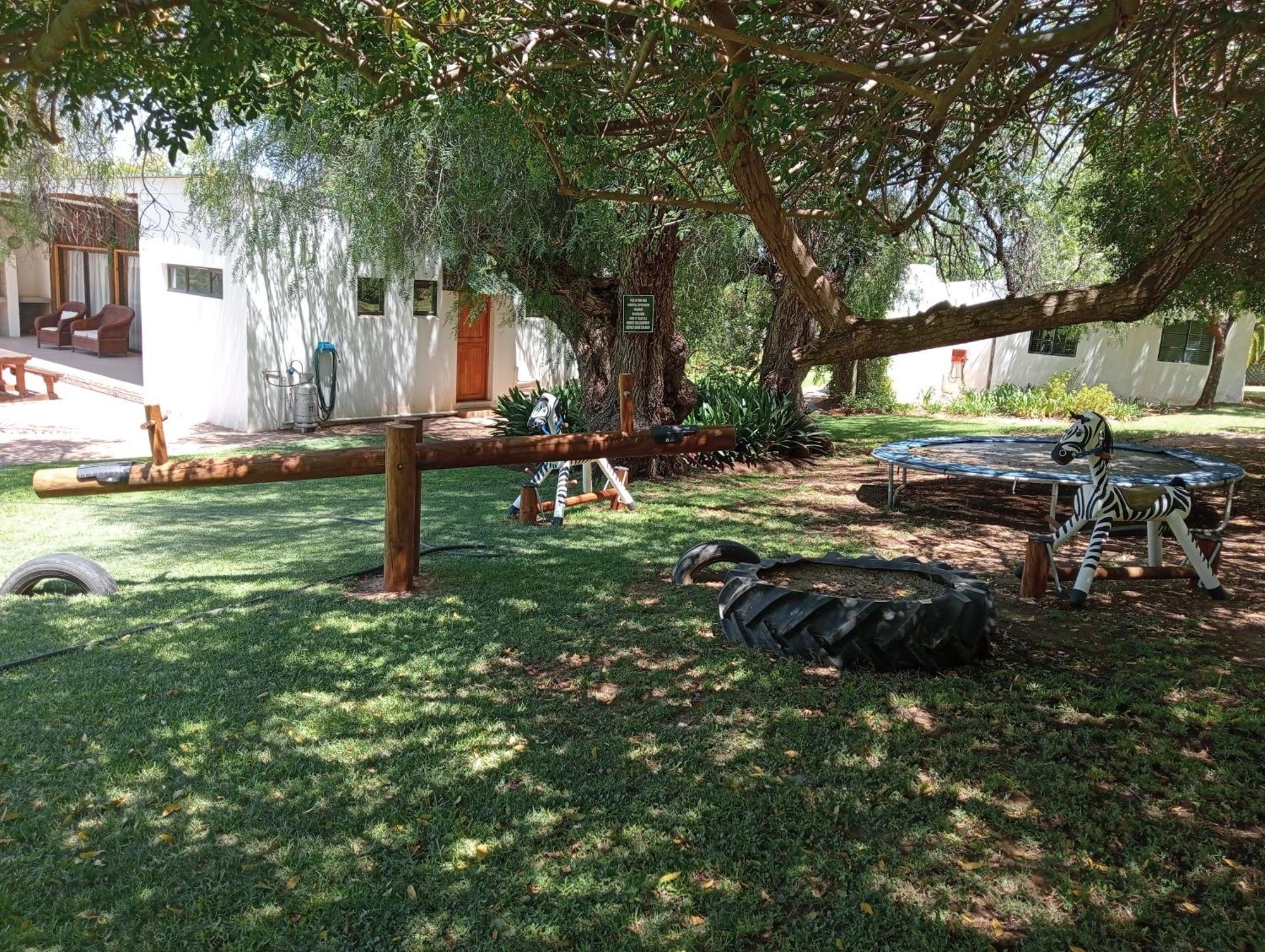 Kranskloof Country Lodge オーツホーン エクステリア 写真