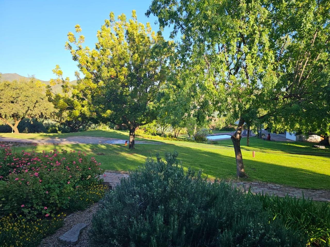 Kranskloof Country Lodge オーツホーン エクステリア 写真