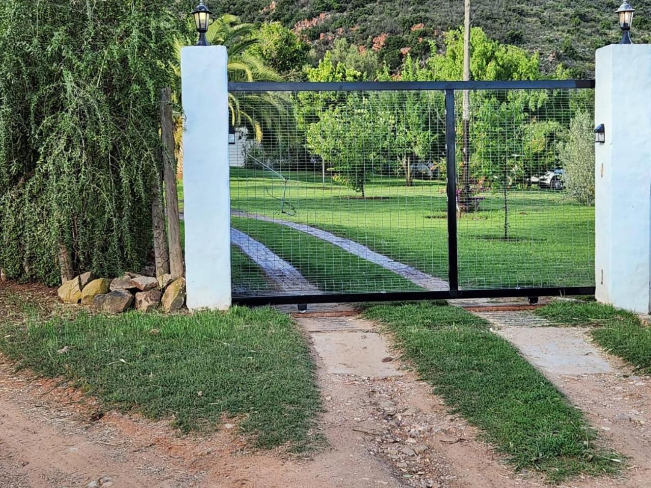 Kranskloof Country Lodge オーツホーン エクステリア 写真